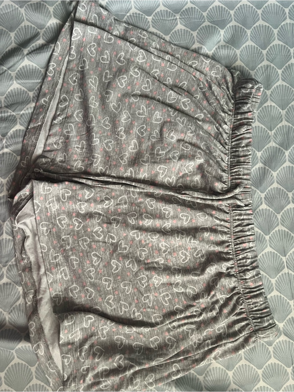 Women's Gray Heart-Print Pajama Shorts